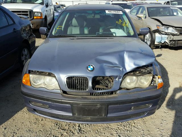 WBAAV33431FU79502 - 2001 BMW 325 I BLUE photo 9