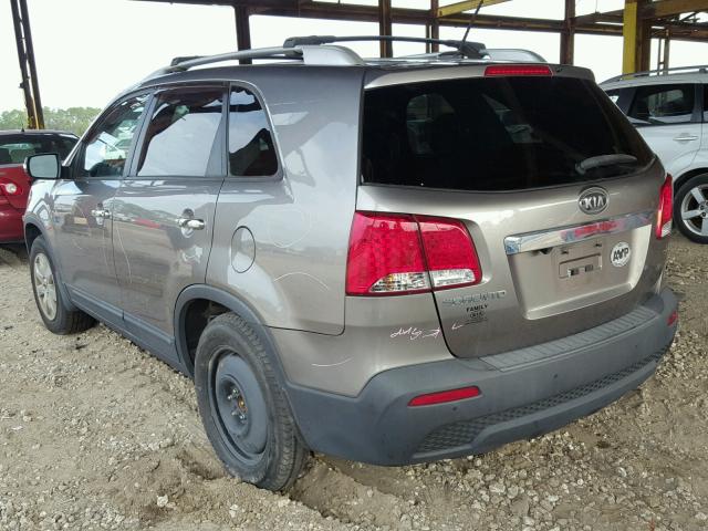 5XYKT3A63CG301770 - 2012 KIA SORENTO BA SILVER photo 3