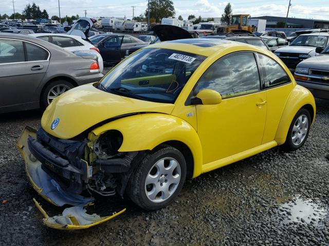 3VWCB21C82M432781 - 2002 VOLKSWAGEN NEW BEETLE 黄色 照片 2