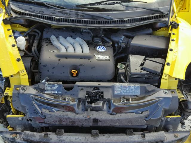 3VWCB21C82M432781 - 2002 VOLKSWAGEN NEW BEETLE 黄色 照片 7