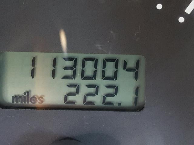 3VWCB21C82M432781 - 2002 VOLKSWAGEN NEW BEETLE 黄色 照片 8