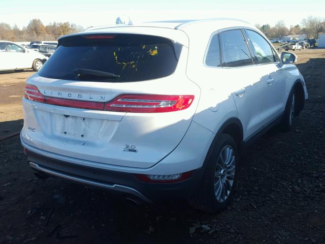 5LMCJ1A95FUJ14079 - 2015 LINCOLN MKC WHITE photo 4