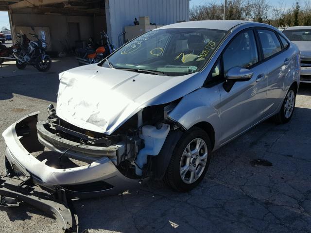 3FADP4BJ0EM153899 - 2014 FORD FIESTA SE SILVER photo 2