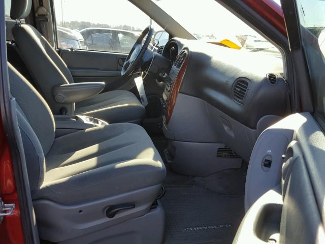 1A4GJ45RX7B210625 - 2007 CHRYSLER TOWN & COU Qırmızı foto 5