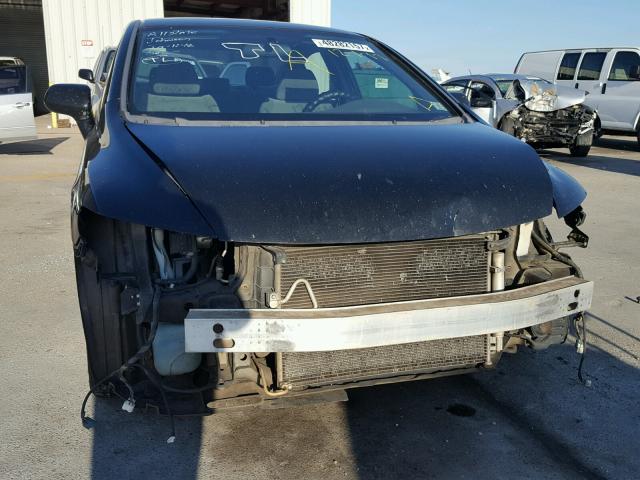 19XFA16529E026975 - 2009 HONDA CIVIC LX BLACK photo 9