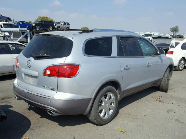 5GAER23DX9J167528 - 2009 BUICK ENCLAVE CX SILVER photo 4