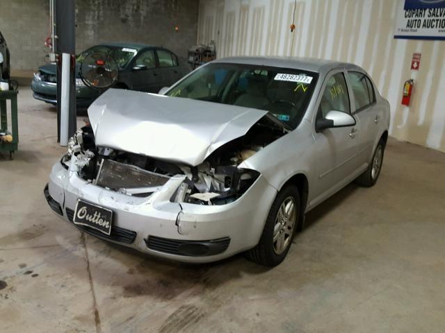 1G1AL52F057598091 - 2005 CHEVROLET COBALT LS SILVER photo 2