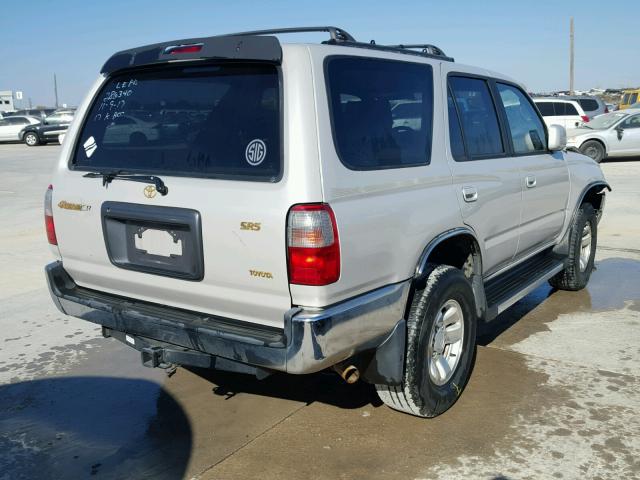 JT3GN86R7X0126956 - 1999 TOYOTA 4RUNNER SR SILVER photo 4