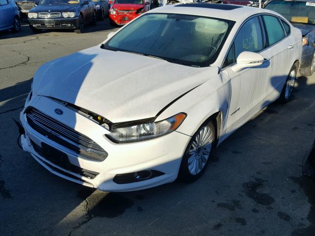 3FA6P0LU3DR371122 - 2013 FORD FUSION SE WHITE photo 2