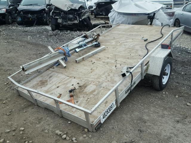 4ULAL15112M000142 - 2002 ALLOY TRAILER TRAILER SILVER photo 2