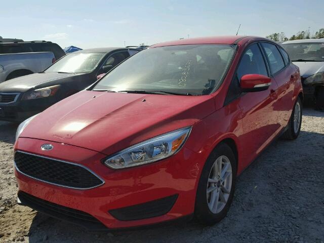 1FADP3K23HL276850 - 2017 FORD FOCUS SE RED photo 2