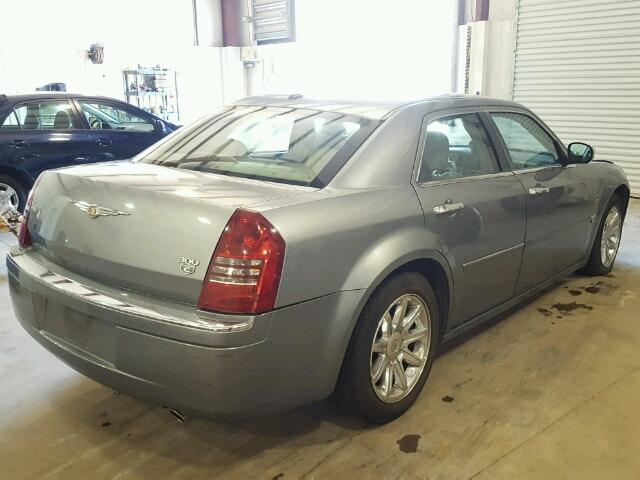 2C3KA63H56H337864 - 2006 CHRYSLER 300C GRAY photo 4