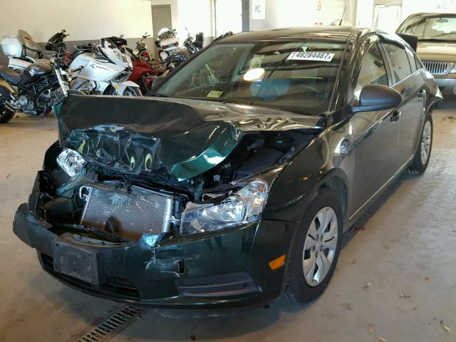 1G1PA5SH4E7486153 - 2014 CHEVROLET CRUZE LS GREEN photo 2