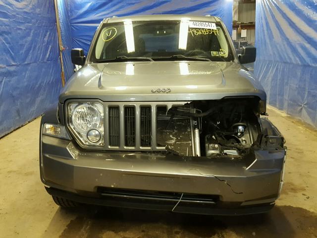 1C4PJMAK7CW117854 - 2012 JEEP LIBERTY SP SILVER photo 9