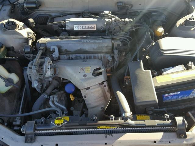 JT2SK12E7R0256675 - 1994 TOYOTA CAMRY LE ოქროსფერი ფოტო 7