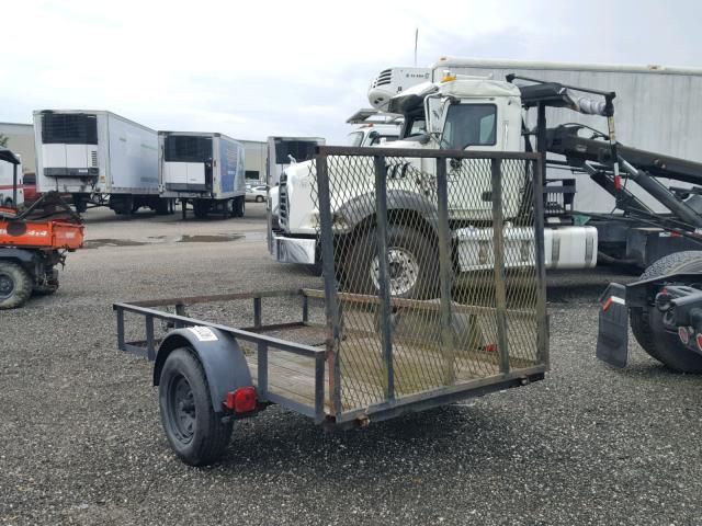 NOVIN0200264093 - 2002 UTILITY TRAILER BLACK photo 4