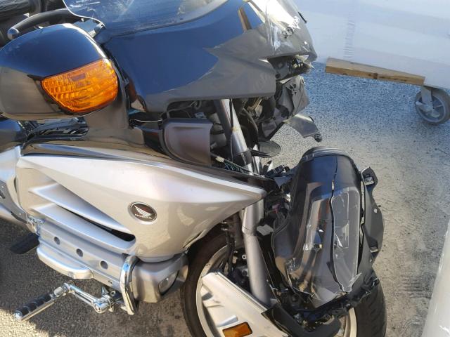 JH2SC68GXCK002536 - 2012 HONDA GL1800 SILVER photo 9