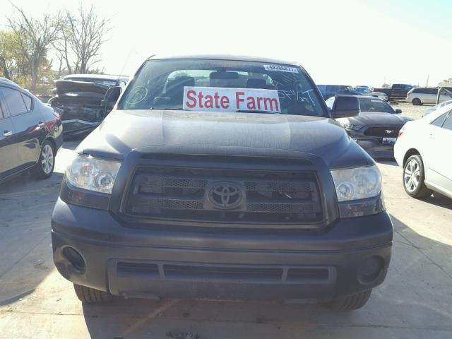 5TFRM5F13BX033447 - 2011 TOYOTA TUNDRA DOU GRAY photo 9