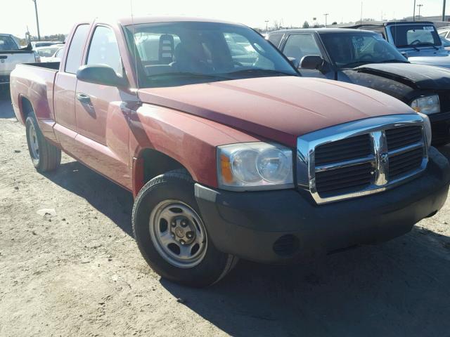 1D7HW22K05S206092 - 2005 DODGE DAKOTA ST RED photo 1