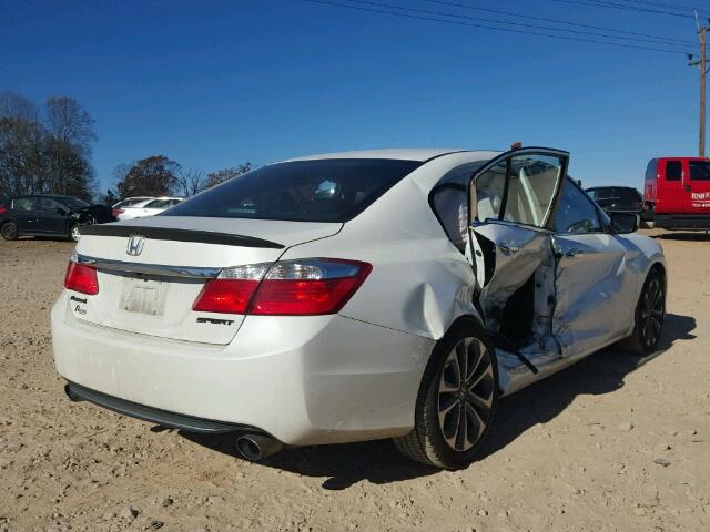 1HGCR2F53FA100129 - 2015 HONDA ACCORD SPO WHITE photo 4