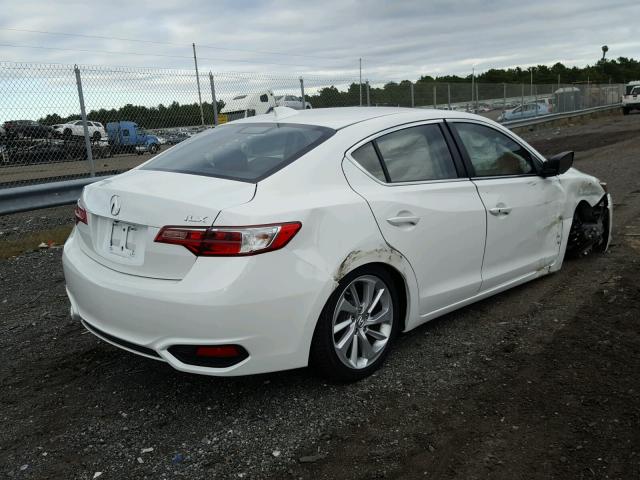 19UDE2F30HA013029 - 2017 ACURA ILX BASE WHITE photo 4