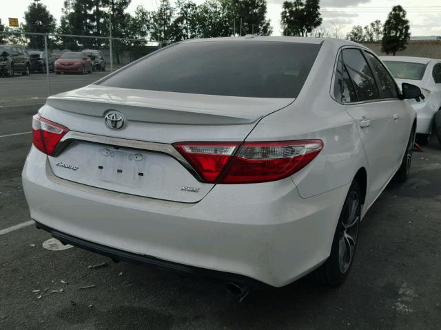 4T1BF1FK0GU126850 - 2016 TOYOTA CAMRY LE WHITE photo 4