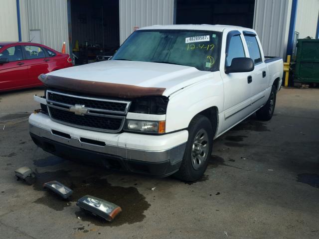 2GCEC13V671154012 - 2007 CHEVROLET SILVERADO WHITE photo 2