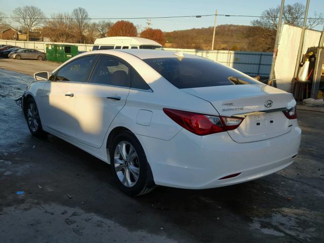 5NPEC4AC2DH631595 - 2013 HYUNDAI SONATA SE WHITE photo 3