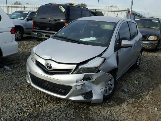 VNKKTUD33EA006993 - 2014 TOYOTA YARIS SILVER photo 2