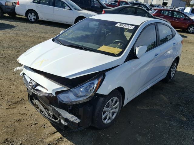 KMHCT4AE0EU698014 - 2014 HYUNDAI ACCENT GLS WHITE photo 2