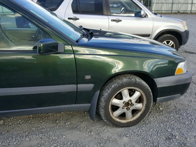 YV1LZ56D4Y2723449 - 2000 VOLVO V70 XC GREEN photo 9