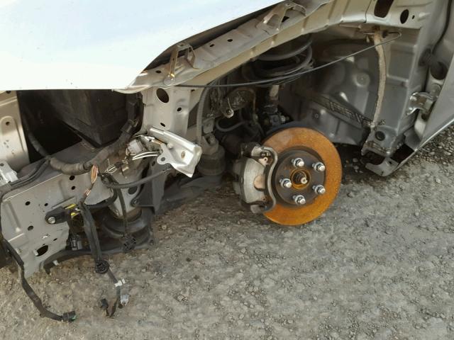 4T1BF3EK7BU595195 - 2011 TOYOTA CAMRY BASE SILVER photo 9