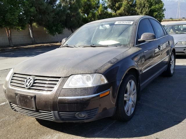 WVWRU63BX5P005720 - 2005 VOLKSWAGEN PASSAT GLX BROWN photo 2