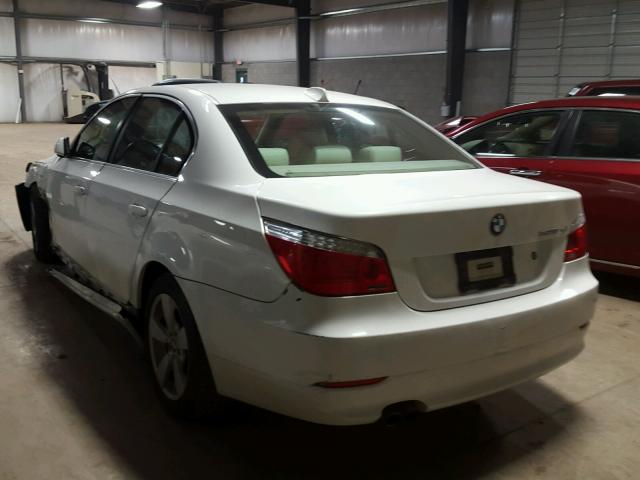 WBANV13548CZ56223 - 2008 BMW 528 XI Beyaz fotoğraf 3