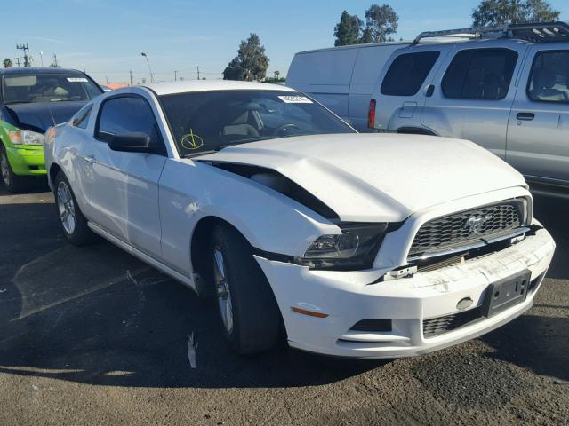 1ZVBP8AM3D5203166 - 2013 FORD MUSTANG WHITE photo 1