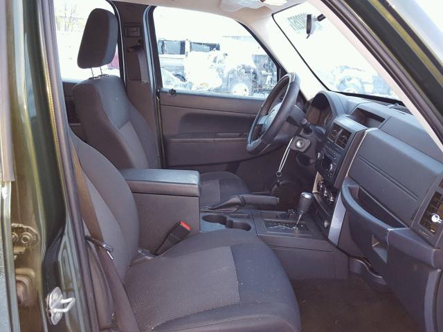 1J8GN28K59W510042 - 2009 JEEP LIBERTY SP GREEN photo 5