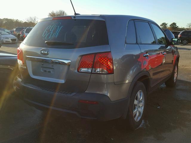 5XYKT3A10CG202277 - 2012 KIA SORENTO BA GRAY photo 4