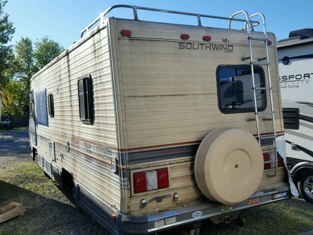 1GBJP37W4E3334005 - 1999 FLEETWOOD RV BEIGE photo 3