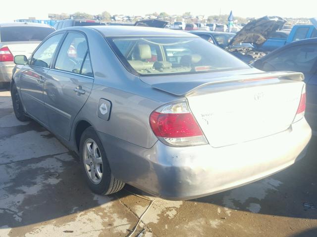 4T1BE30K65U604435 - 2005 TOYOTA CAMRY LE SILVER photo 3