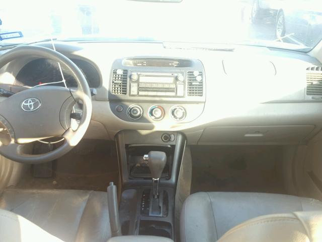 4T1BE30K65U604435 - 2005 TOYOTA CAMRY LE SILVER photo 9