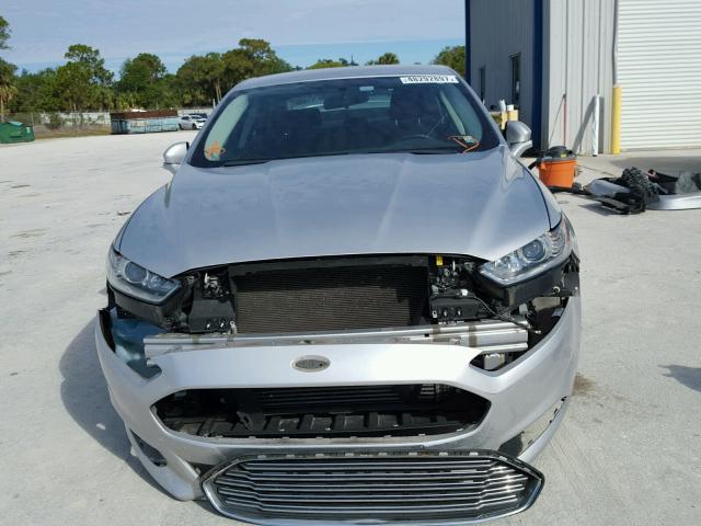 3FA6P0HR3DR101568 - 2013 FORD FUSION SE SILVER photo 9