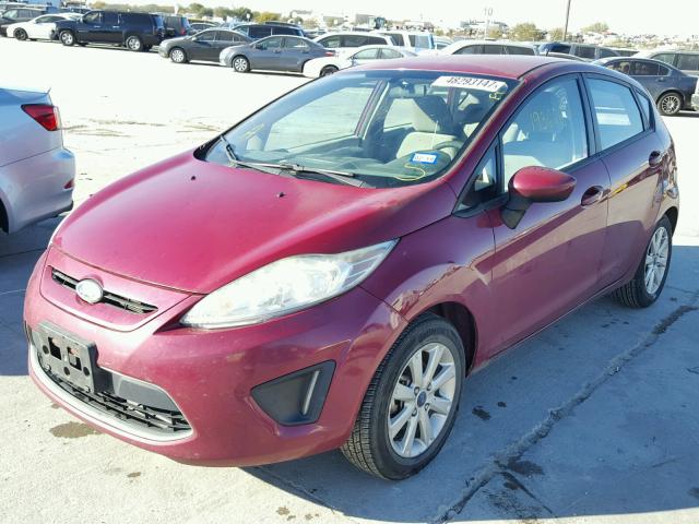 3FADP4EJ0BM121705 - 2011 FORD FIESTA SE MAROON photo 2