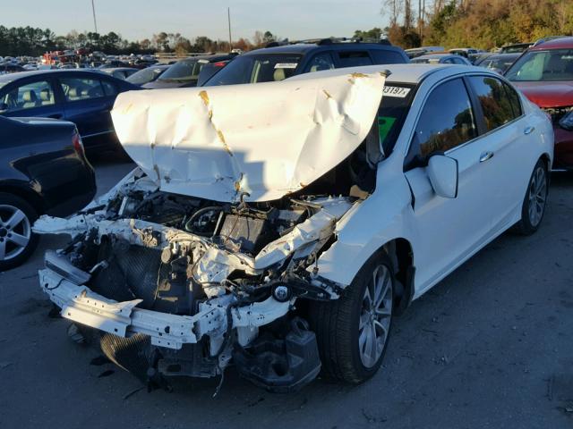 1HGCR2F59DA165502 - 2013 HONDA ACCORD SPO WHITE photo 2