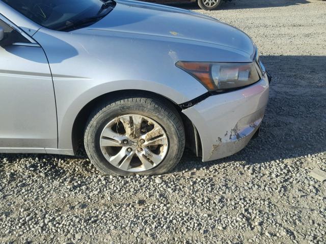 1HGCP26478A043790 - 2008 HONDA ACCORD LXP SILVER photo 9