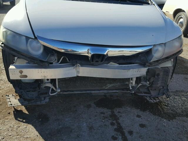 19XFA1F55AE002304 - 2010 HONDA CIVIC LX WHITE photo 9