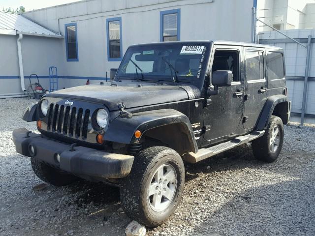 1C4HJWEG2DL557473 - 2013 JEEP WRANGLER U BLACK photo 2