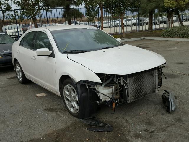 3FAHP0HA2AR318530 - 2010 FORD FUSION SE WHITE photo 1