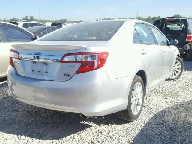 4T1BD1FK3EU124027 - 2014 TOYOTA CAMRY HYBR SILVER photo 4