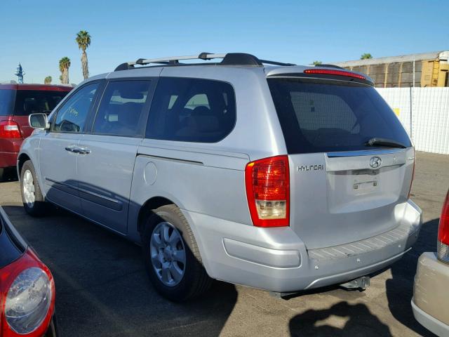 KNDMC233876019817 - 2007 HYUNDAI ENTOURAGE SILVER photo 3