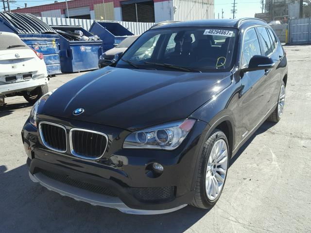 WBAVM1C5XFV317607 - 2015 BMW X1 SDRIVE2 BLACK photo 2